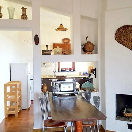 2 Bedrooms At 200 M Away From The With Sea View And Enclosed Garden Appartamento Brancaleone Marina