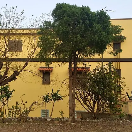 2 Bedrooms At 200 M Away From The With Sea View And Enclosed Garden Appartamento